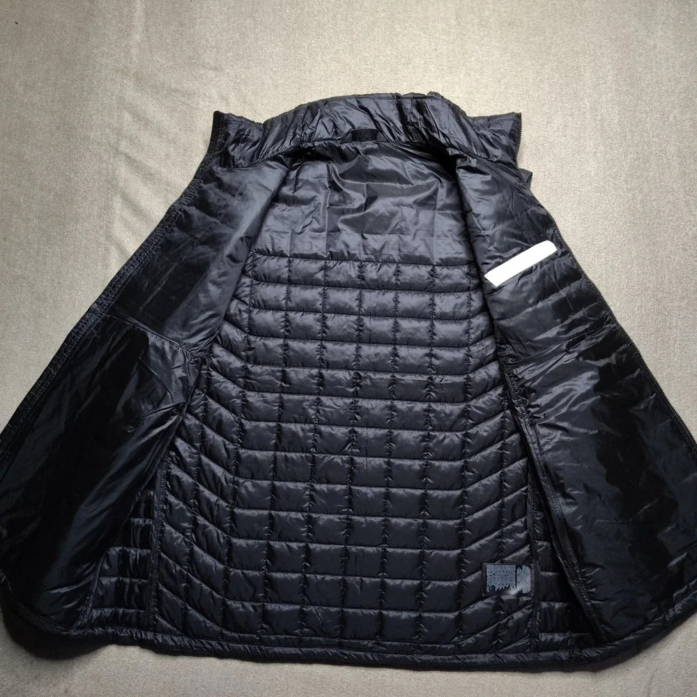 The North Face ThermoBall Trek Puffer Vest Mens L Black NWT AMC/Coca-Cola Logo